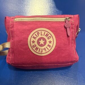 KIPLING LARGE AGOT TOILETRY BAG FUSHIA